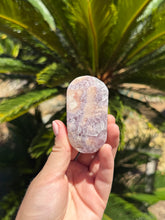 Load image into Gallery viewer, Pink Amethyst Palm Stone 40NC
