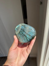 Load image into Gallery viewer, Labradorite Freeform 45AL