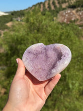 Load image into Gallery viewer, Pink Lavender Amethyst Heart With Stand 140GH