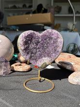 Load image into Gallery viewer, Amethyst Heart with Stand 55HL