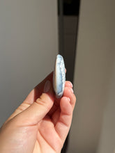 Load image into Gallery viewer, Dendritic Agate Palm Stone 18KT