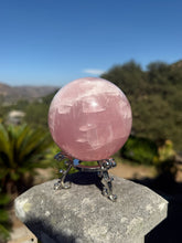 Load image into Gallery viewer, Rose Quartz Sphere 65CA