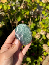 Load image into Gallery viewer, Blue Fluorite Palm Stone 80VB