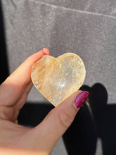 Load image into Gallery viewer, Golden Healer Heart 14HG