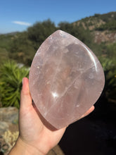 Load image into Gallery viewer, Rose Quartz Bowl 55EB