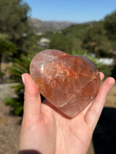 Load image into Gallery viewer, Fire Quartz Heart 32KB