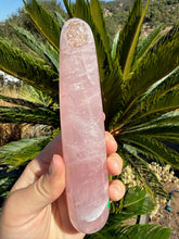 Load image into Gallery viewer, Rose Quartz Wand 40ZL