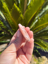 Load image into Gallery viewer, Pink Amethyst Palm Stone 14BA