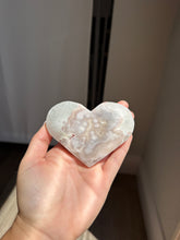 Load image into Gallery viewer, Flower Agate Heart 25TH