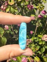 Load image into Gallery viewer, Larimar cab