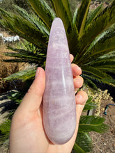 Load image into Gallery viewer, Rose Quartz Wand 40LB