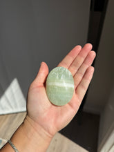 Load image into Gallery viewer, Pistachio Calcite Palm Stone 18KQ