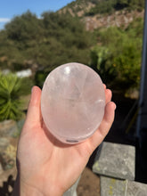 Load image into Gallery viewer, Rose Quartz Bowl 32SQ
