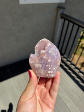 Load image into Gallery viewer, Lavender Pink Amethyst Flower Agate Flame 58CA