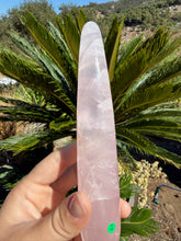 Load image into Gallery viewer, Rose Quartz Wand 40HT