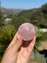 Load image into Gallery viewer, Rose Quartz Sphere 22CC