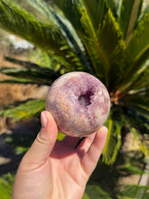 Load image into Gallery viewer, Pink Amethyst Sphere 170PP