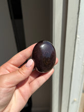 Load image into Gallery viewer, Garnet Palm Stone Intuitively Selected 22KN