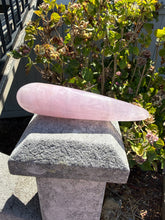 Load image into Gallery viewer, Rose Quartz Wand 40LB