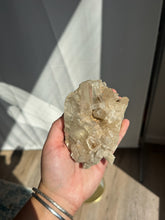 Load image into Gallery viewer, Himalayan Quartz Cluster Standing 100HX