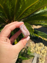 Load image into Gallery viewer, Pink Amethyst Palm Stone 28BQ