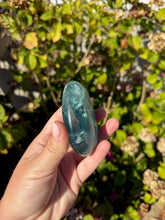 Load image into Gallery viewer, Blue Fluorite Palm Stone 80VA