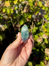 Load image into Gallery viewer, Blue Fluorite Palm Stone 80VB