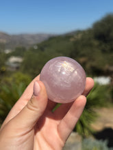 Load image into Gallery viewer, Rose Quartz Sphere 22CC