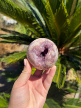 Load image into Gallery viewer, Pink Amethyst Sphere 170PP
