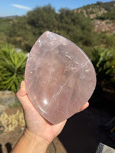 Load image into Gallery viewer, Rose Quartz Bowl 55EB