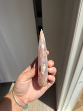 Load image into Gallery viewer, Lavendar Pink Amethyst Flower Agate Flame 60RH