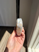 Load image into Gallery viewer, Flower Agate Heart 35PKR