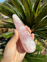 Load image into Gallery viewer, Rose Quartz Wand 40ZL