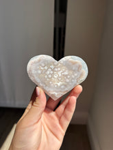 Load image into Gallery viewer, Flower Agate Heart 25TH