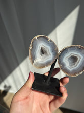 Load image into Gallery viewer, Agate Sliced Butterfly Pair 45HN