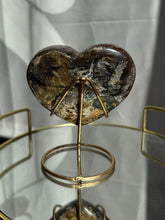 Load image into Gallery viewer, Amethyst Heart with Stand 30HM