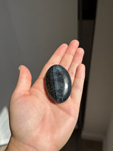 Load image into Gallery viewer, Blue Tigers Eye Palm Stone 16KO