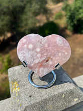 Load image into Gallery viewer, Pink Amethyst Heart