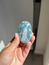 Load image into Gallery viewer, Moss Agate Palm Stone Intuitively Selected 18KP