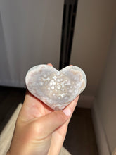 Load image into Gallery viewer, Flower Agate Heart 25TH