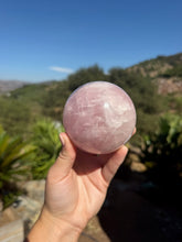 Load image into Gallery viewer, Rose Quartz Sphere 65CA