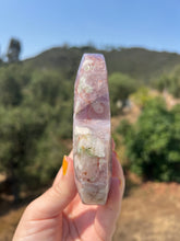 Load image into Gallery viewer, Lavender Pink Amethyst Heart