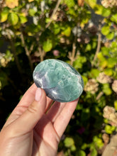 Load image into Gallery viewer, Blue Fluorite Palm Stone 80VB