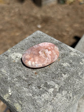 Load image into Gallery viewer, Pink Amethyst Palm Stone 14BA