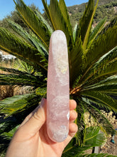 Load image into Gallery viewer, Rose Quartz Wand 40ZL