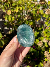 Load image into Gallery viewer, Blue Fluorite Palm Stone 80VA