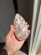 Load image into Gallery viewer, Lavendar Pink Amethyst Flower Agate Flame 60RH