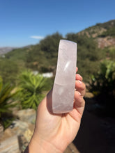 Load image into Gallery viewer, Rose Quartz Bowl 32SQ