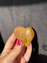Load image into Gallery viewer, Golden Healer Heart 20HF