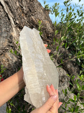 Load image into Gallery viewer, Large Aura Quartz Shard